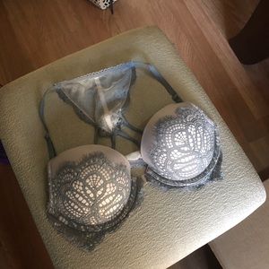 Victoria secret bombshell bra